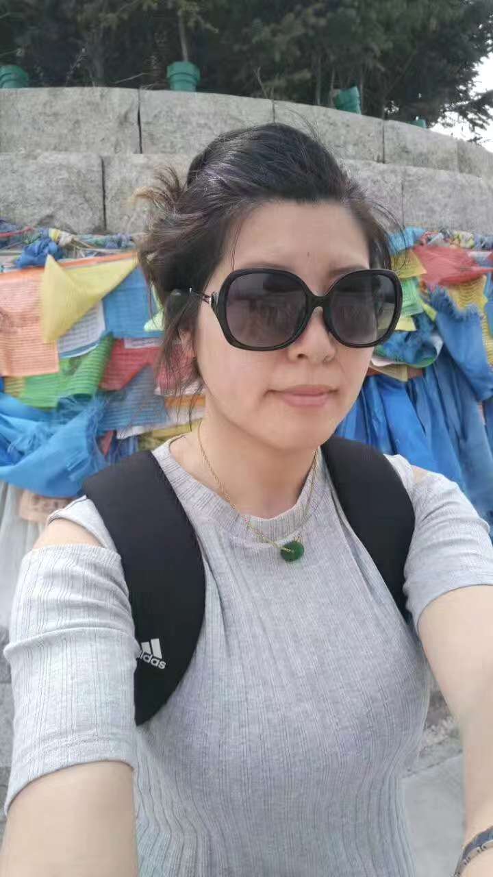 哈斯 副教授