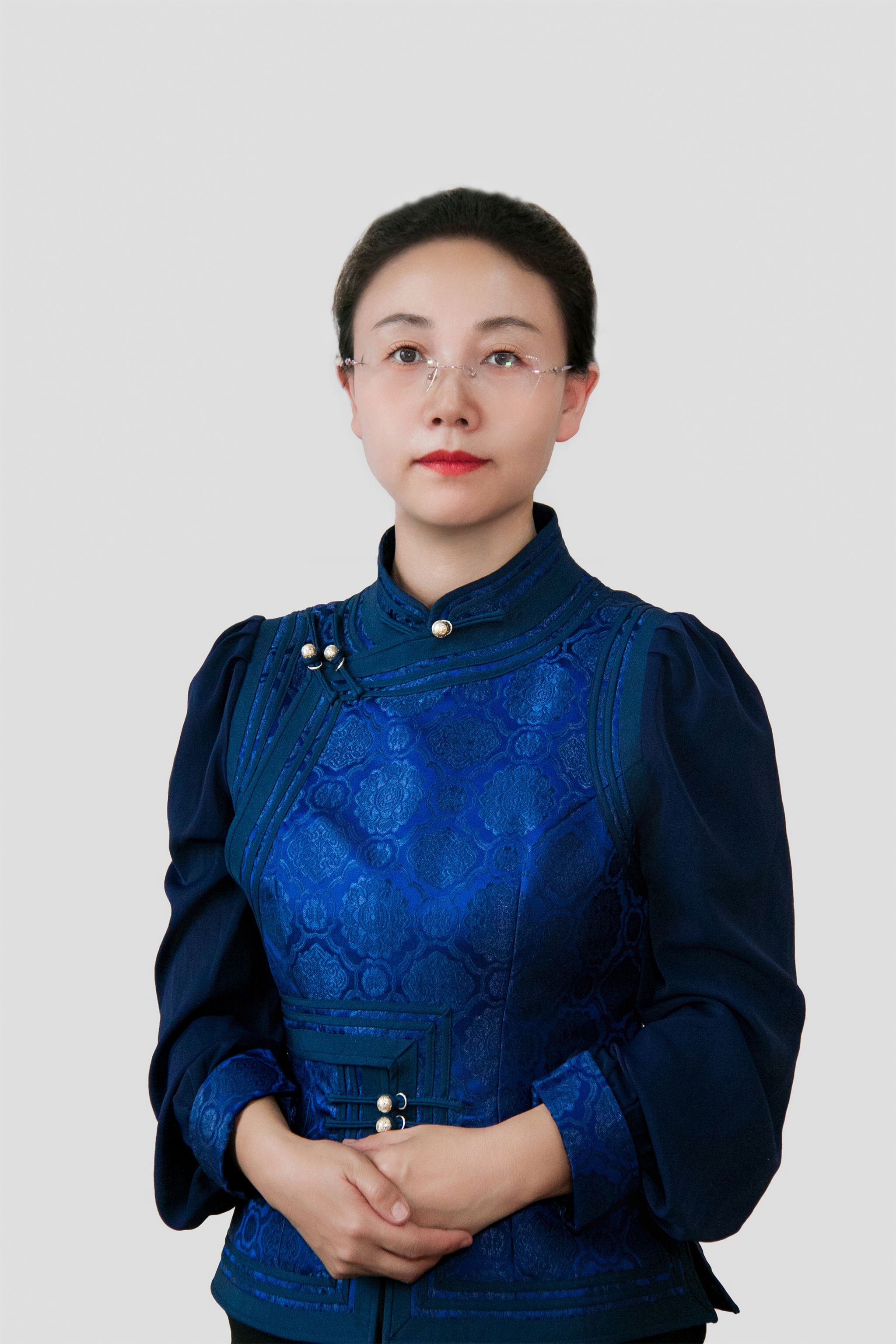 斯琴个人简介