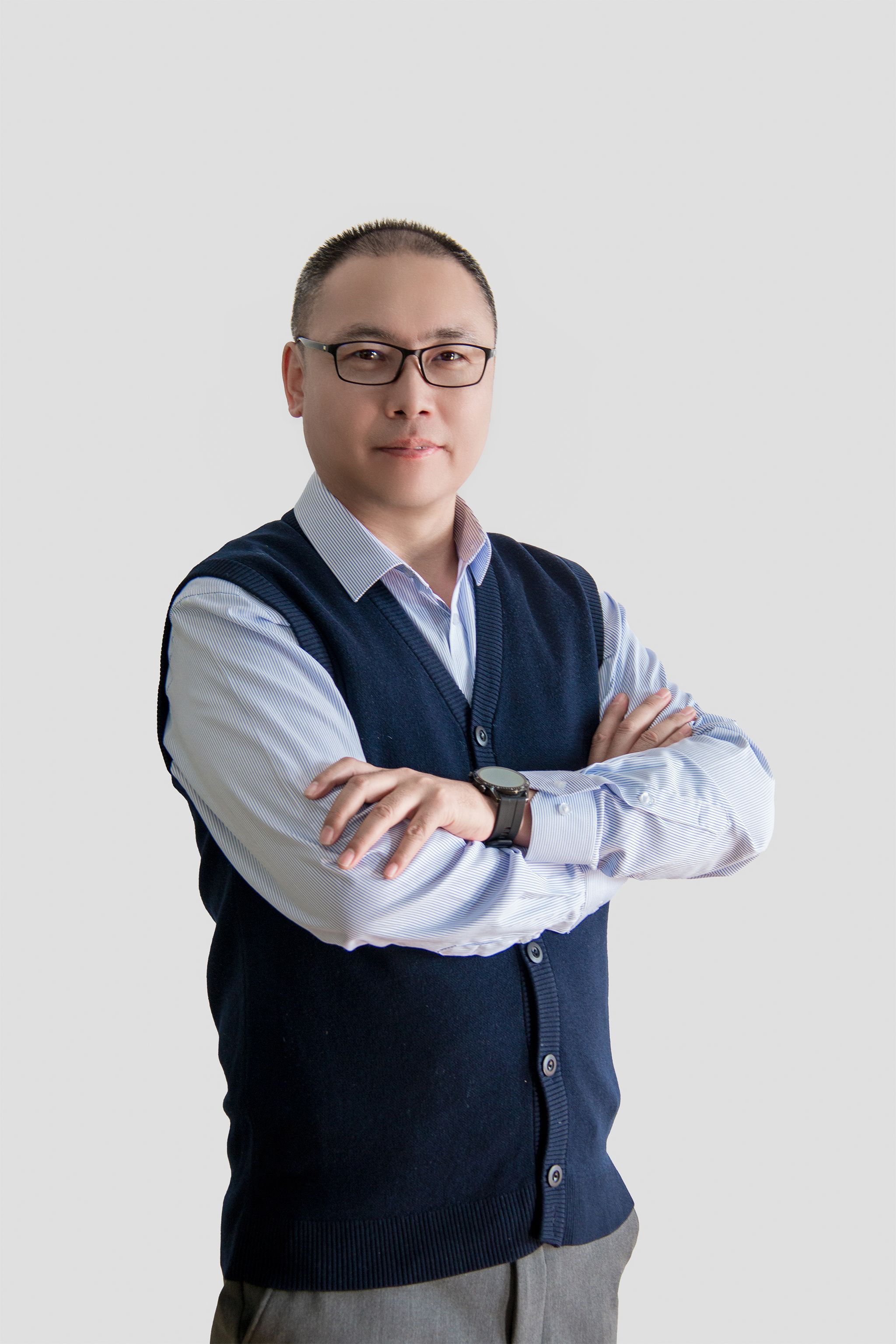 金罡个人简介